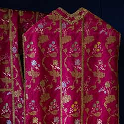 The vestments and the liturgical colors